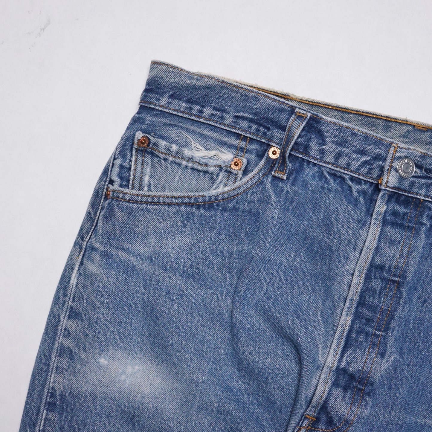 1990s Levi 501 "Stone" Size: 34W/31L