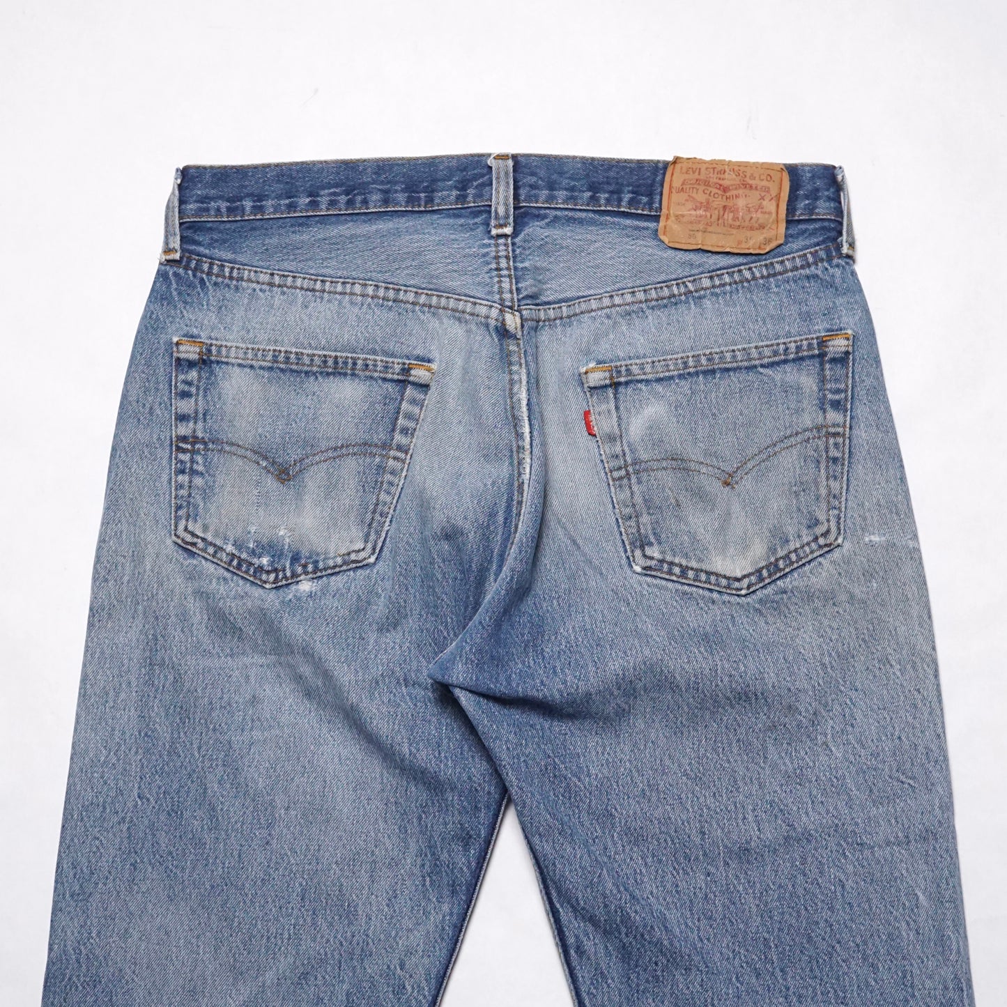 1980s Levi 501 "Sand" Size: 33W/33L