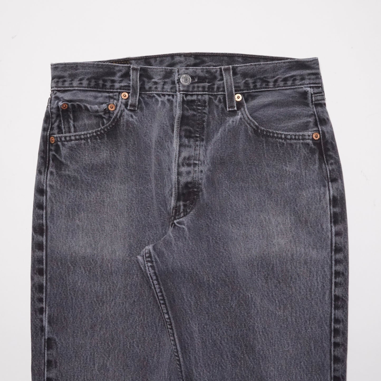 2000s Levi 501 "Faded" Size: 29W/28L