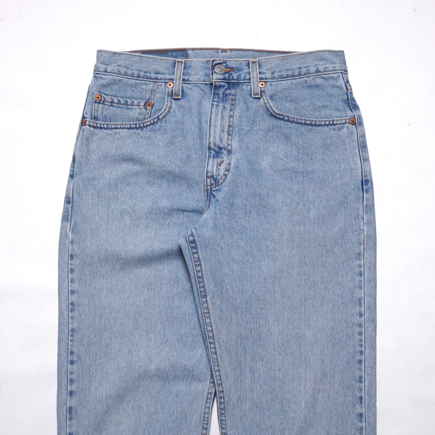 2000s Levi 505 "Light Wash" Size: 32/33L