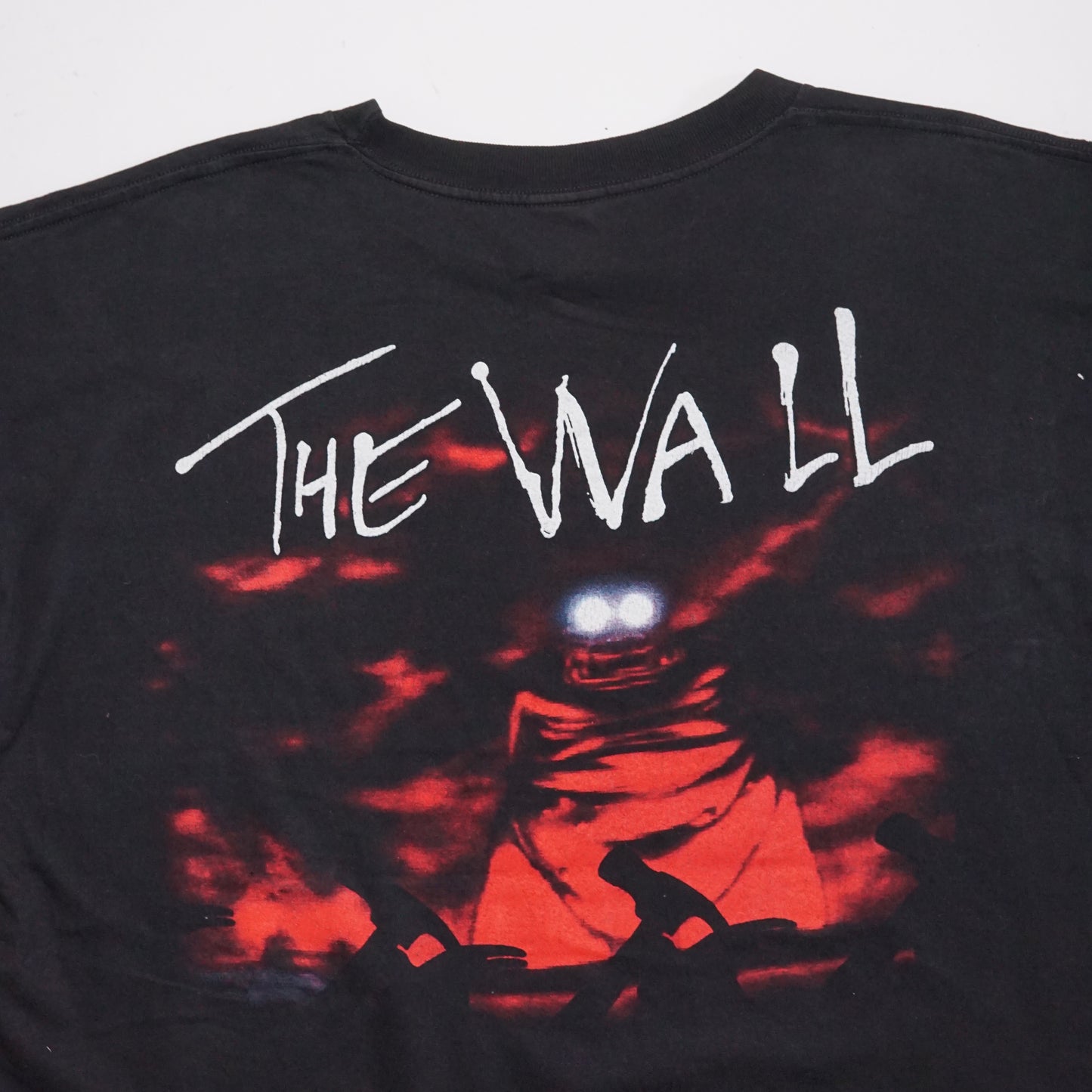 1990s Pink Floyd "The Wall" Size: XL