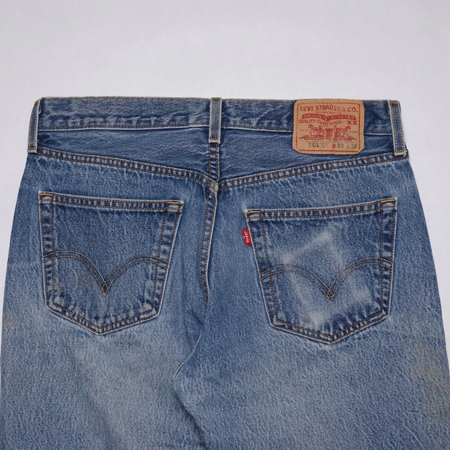 2000s Levi 501 "Stone" Size: 32W/33L