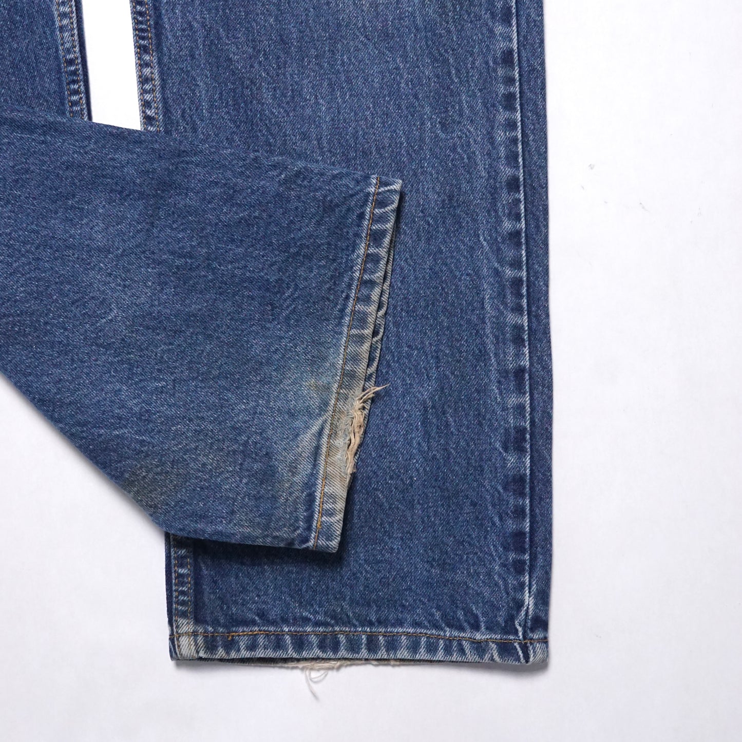 1990s Levi 505 "Sand" Size: 37W/32L