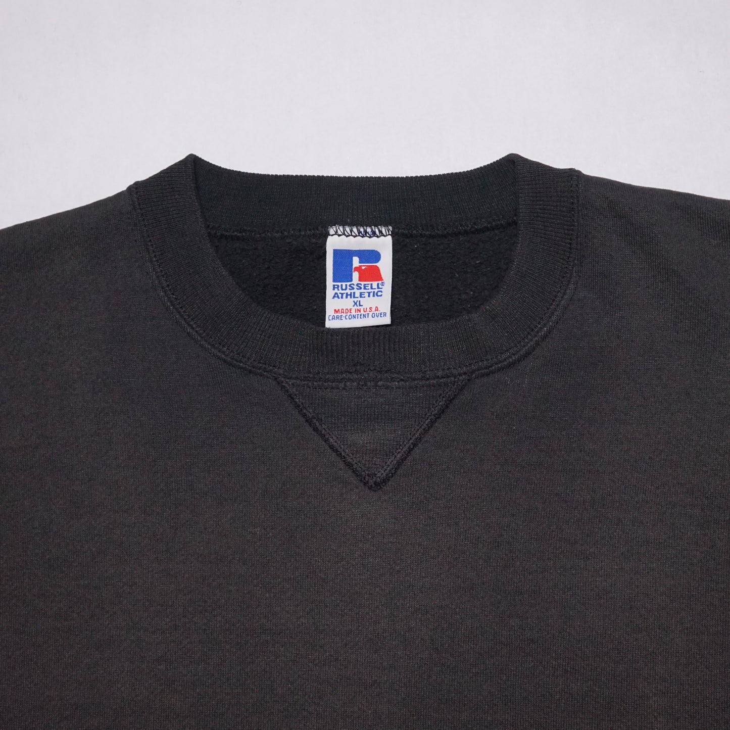 1990s Russell Athletic Sweatshirt "Sunfade" Size: L/XL