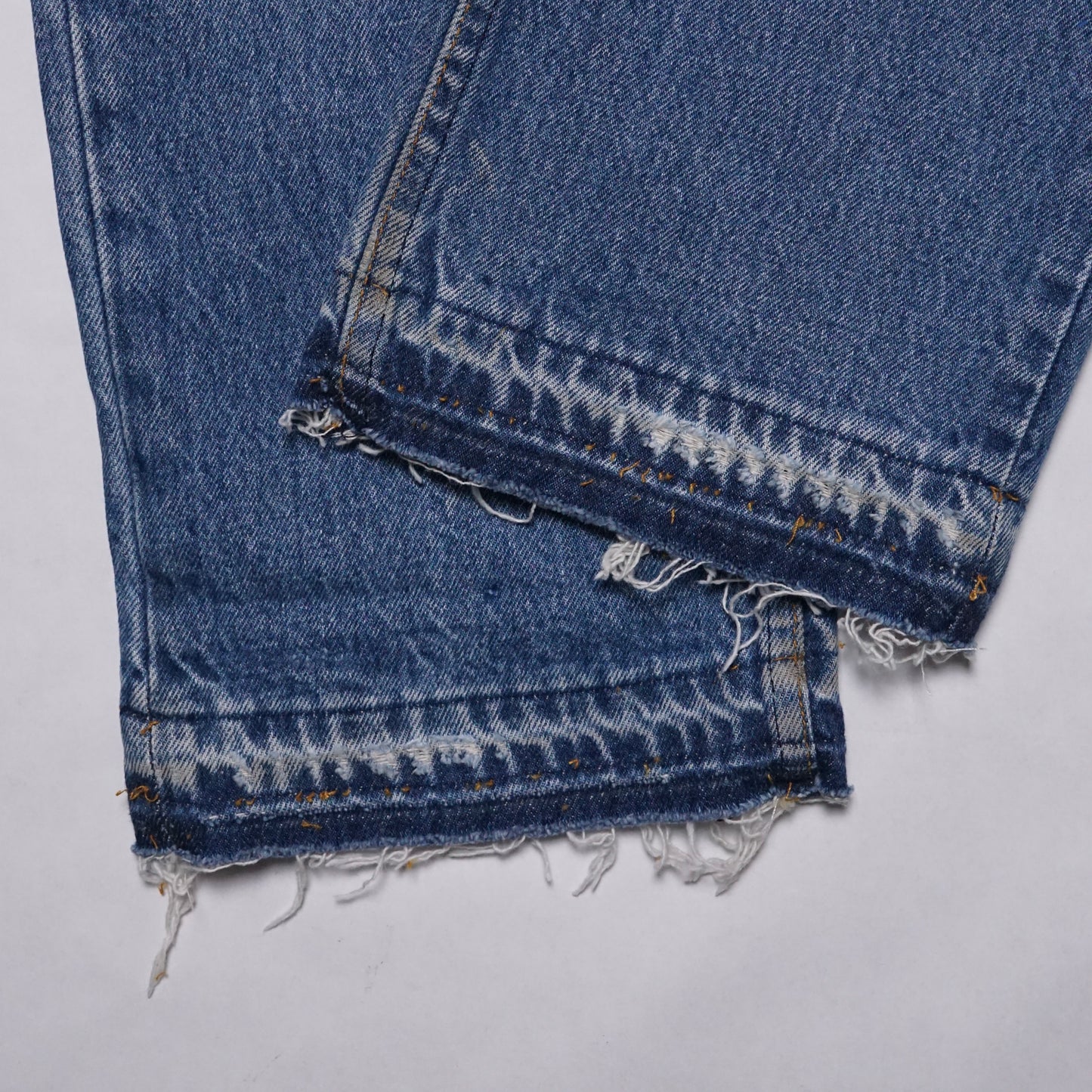 1980s Levi 501 "Distressed" Size: 34W/30L