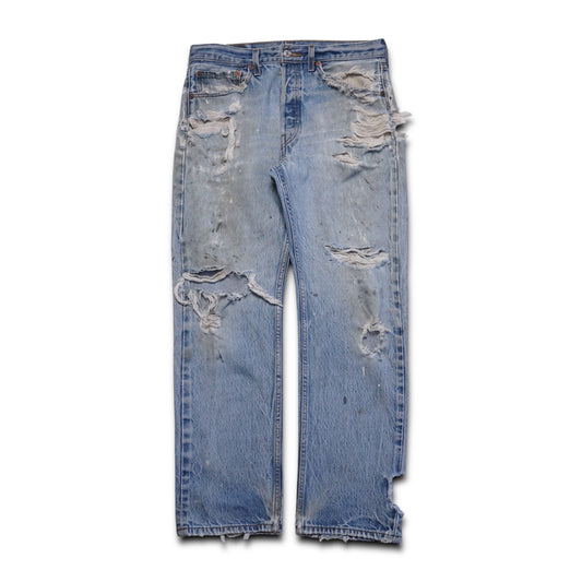 2000s Levi 501 "Thrashed" Size: 31W/29L