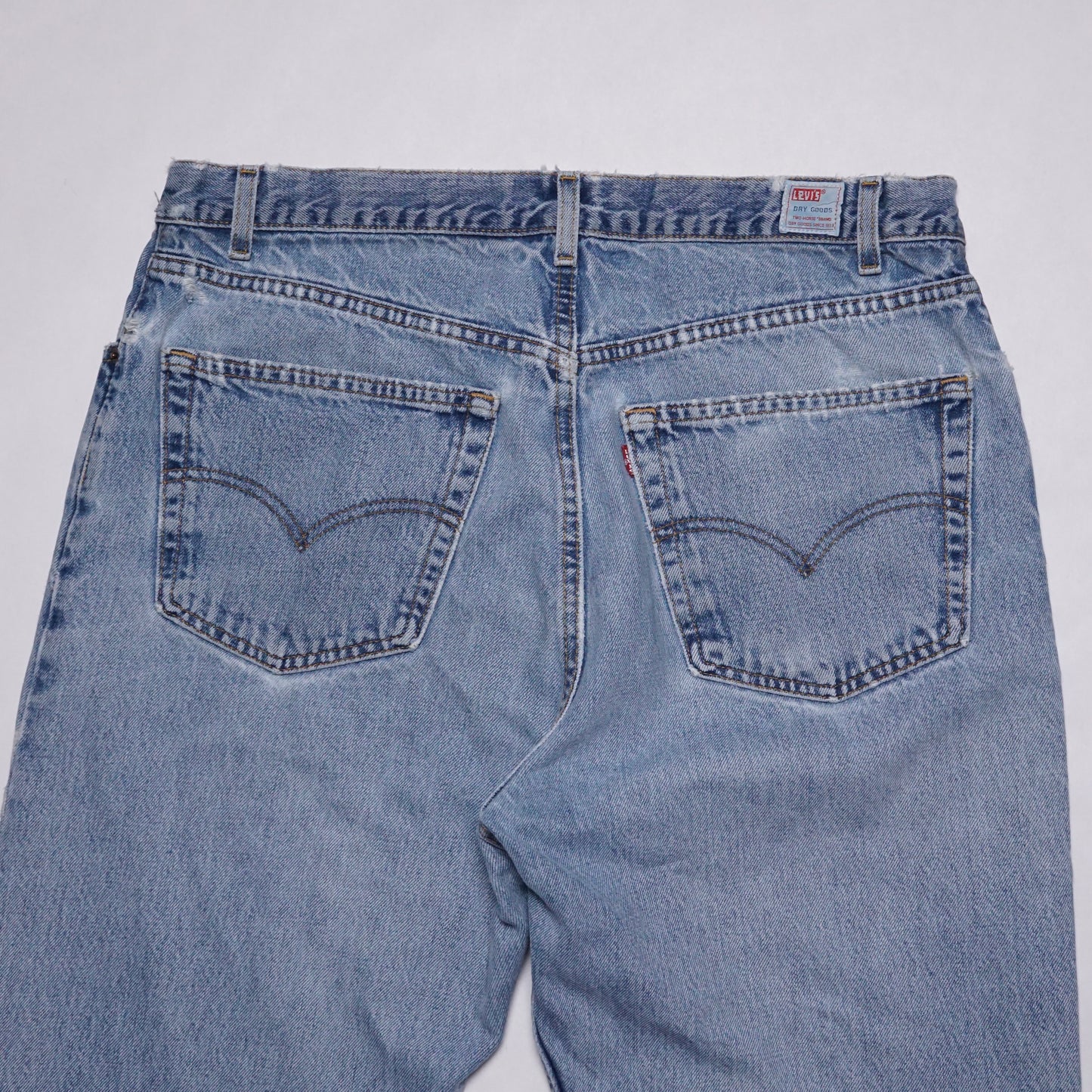 1990s Levi 559 Dry Goods "Light Wash" Size: 38W/34L