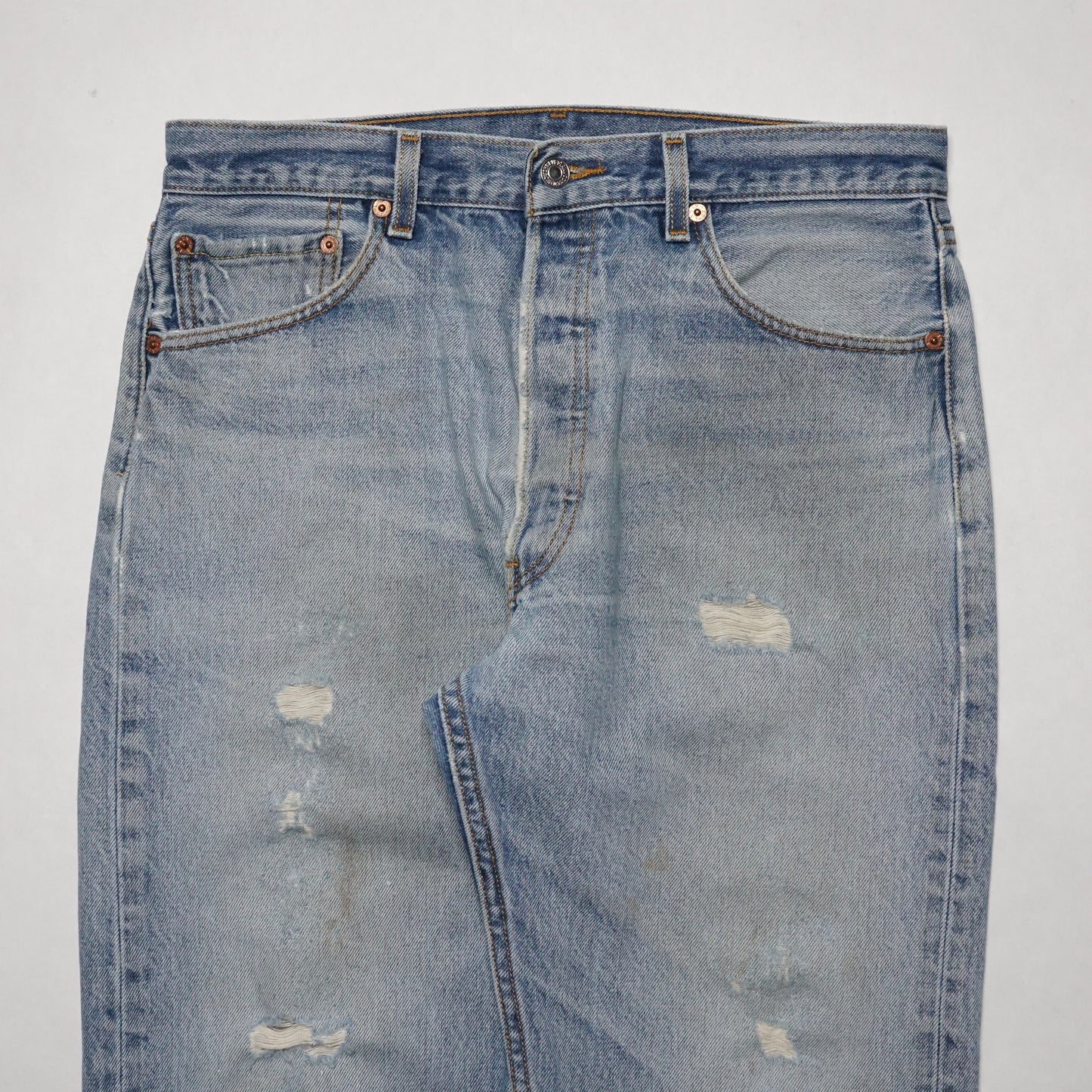 1990s Levi 501 "Light Wash" Size: 32W/29L