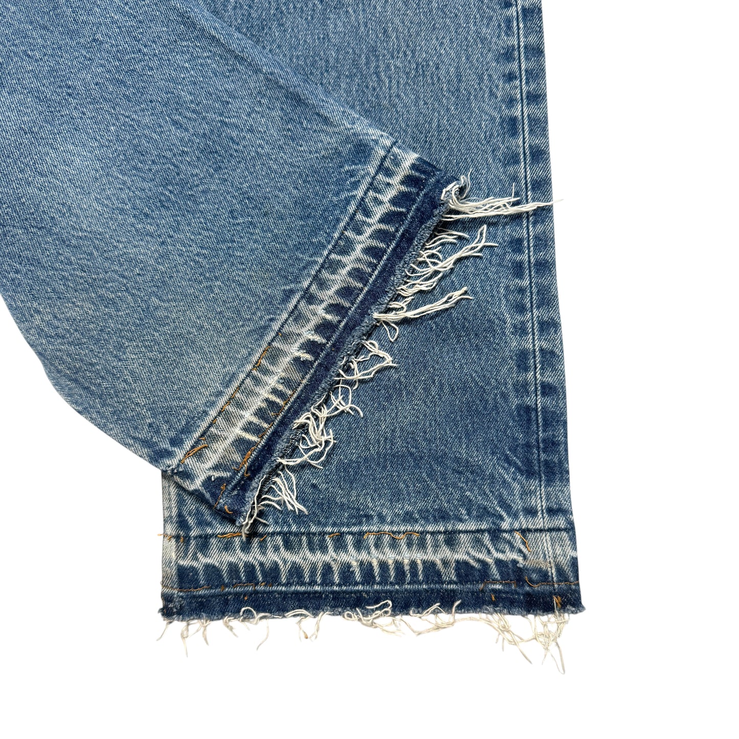 2000s Levi 501 "Distressed" Size: 38W/31L