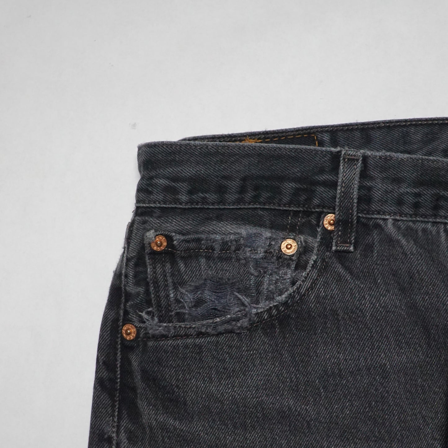 1990s Levi 501 "Faded" Size: 33W/30L
