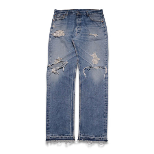 2000s Levi 501 "Thrashed" Size: 36W/35L