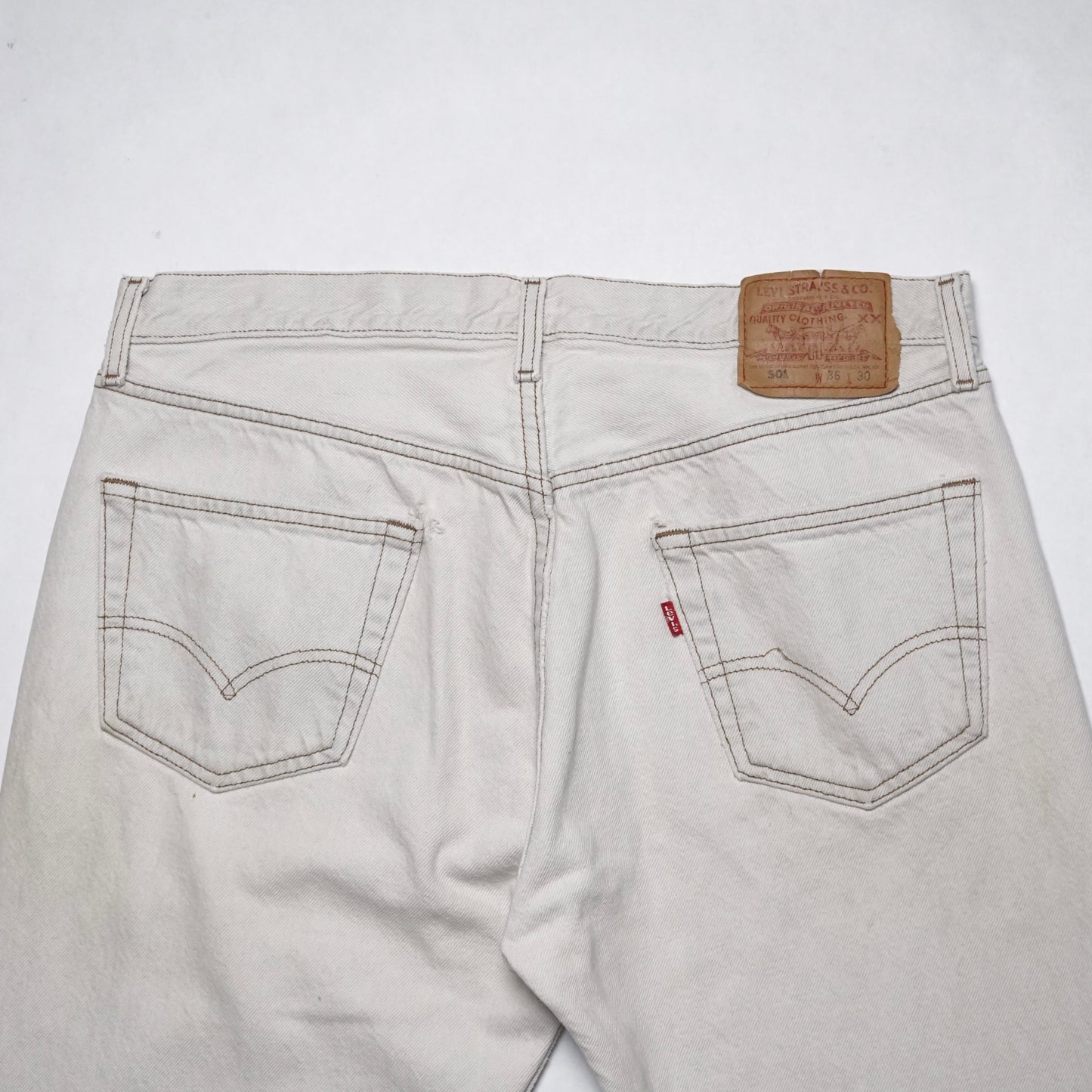 1990s Levi 501 "Cream" Size: 35W/30L