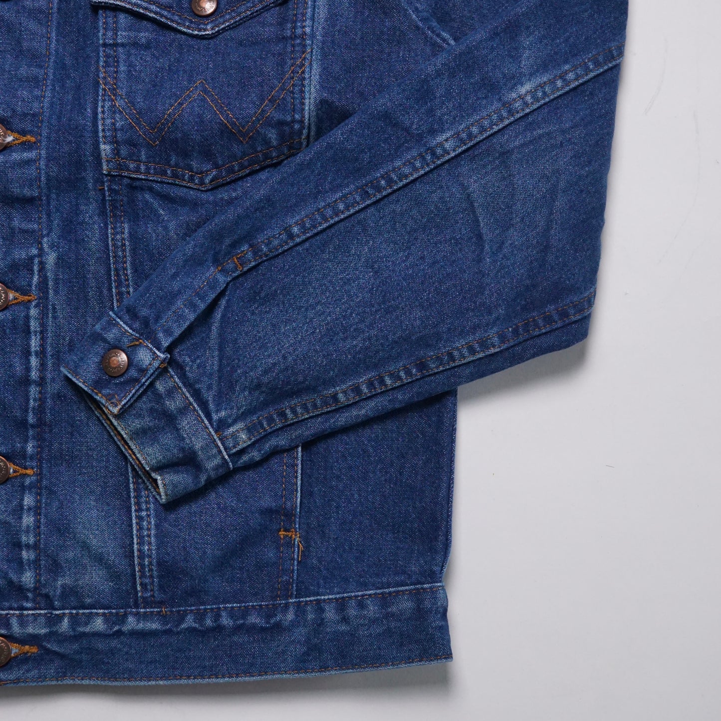 2000s Wrangler Denim Jacket "Indigo" Size: M