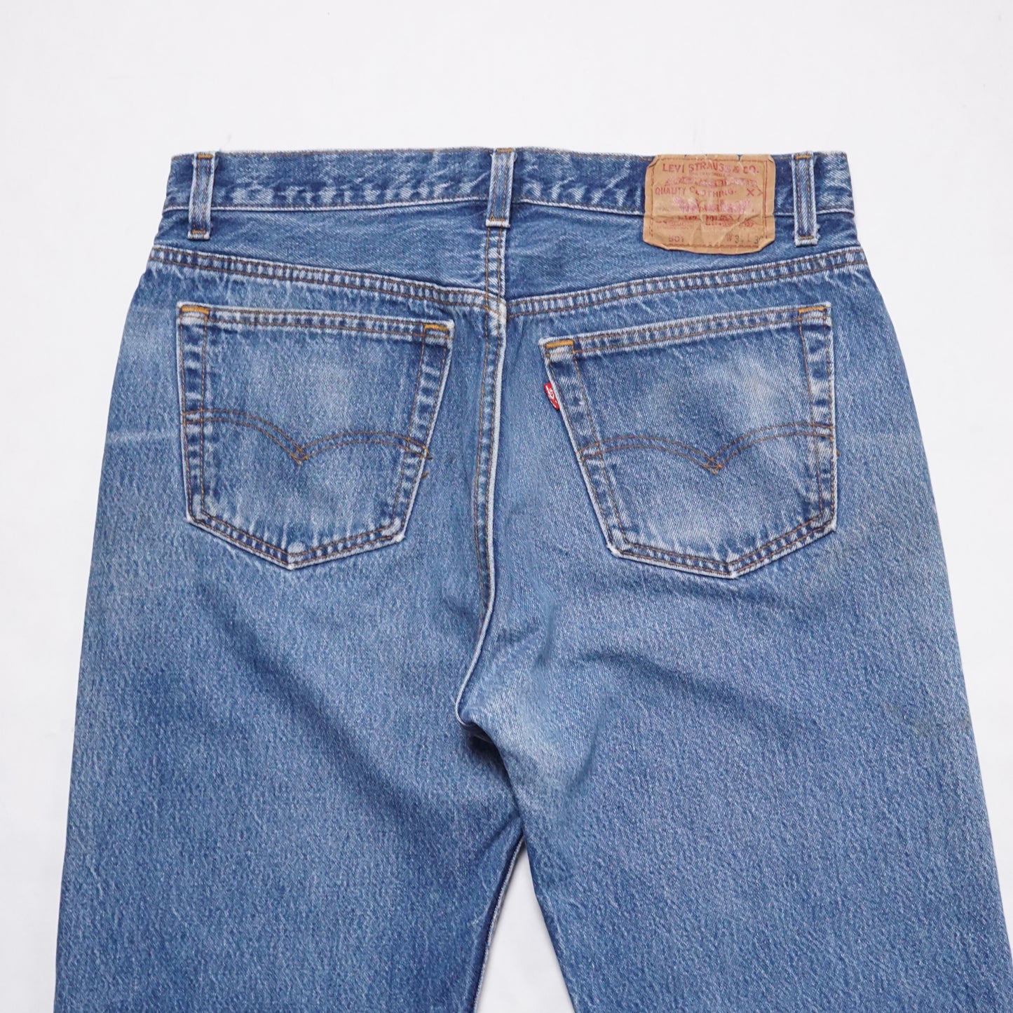 1980s Levi 501 "Sand" Size: 32W/30L