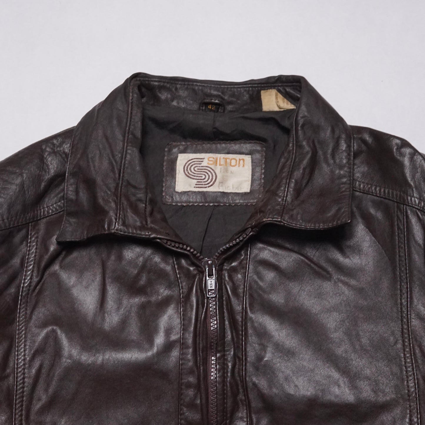 1980s Leather Bomber Jacket “Brown” Size: S/M