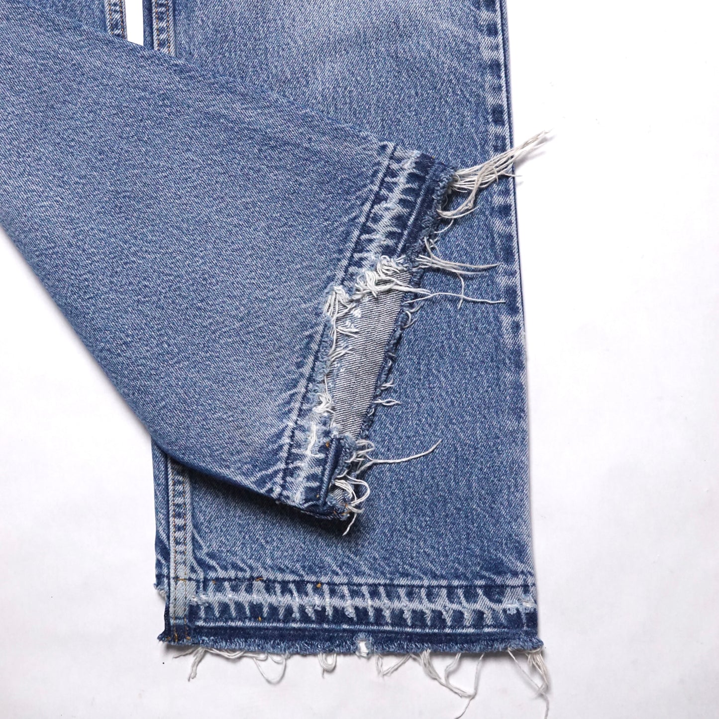 1990s Levi 517 "Distressed" Size: 36W/34L