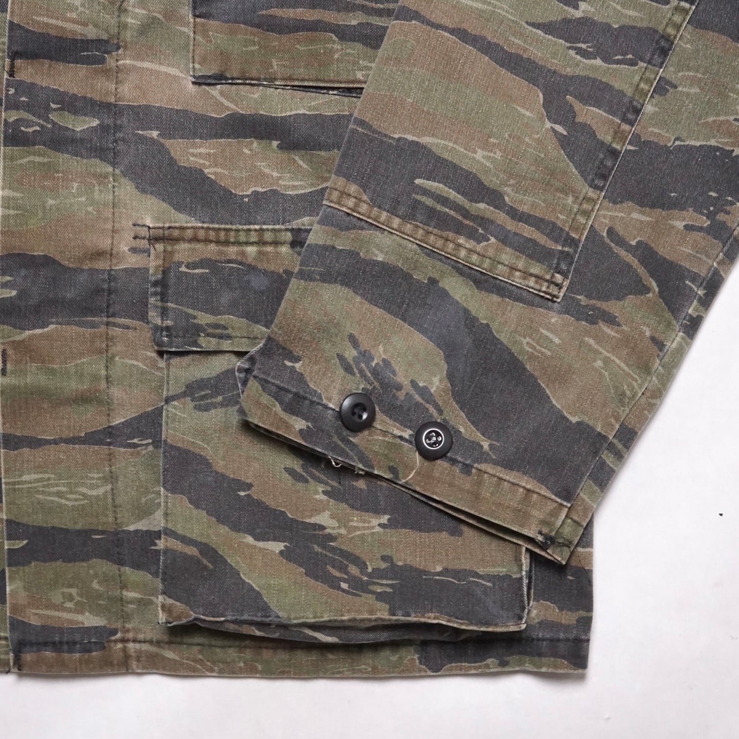 1990s Military Camo Over Shirt Size: M/L