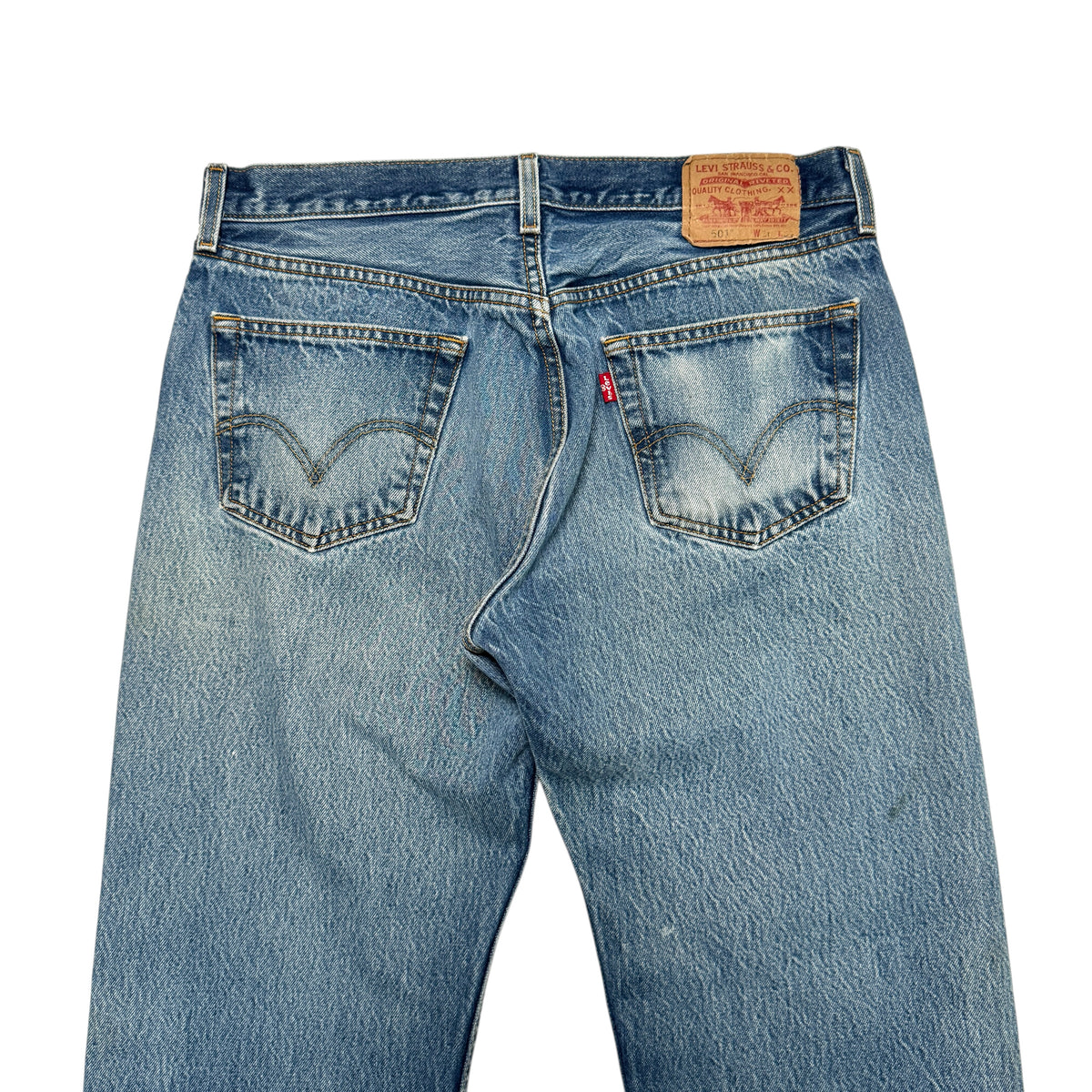 2000s Levi 501 "Faded" Size: 34W/31L