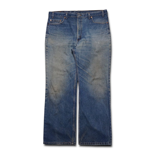 1990s Levi 517 “Mud” Size: 41W/32L