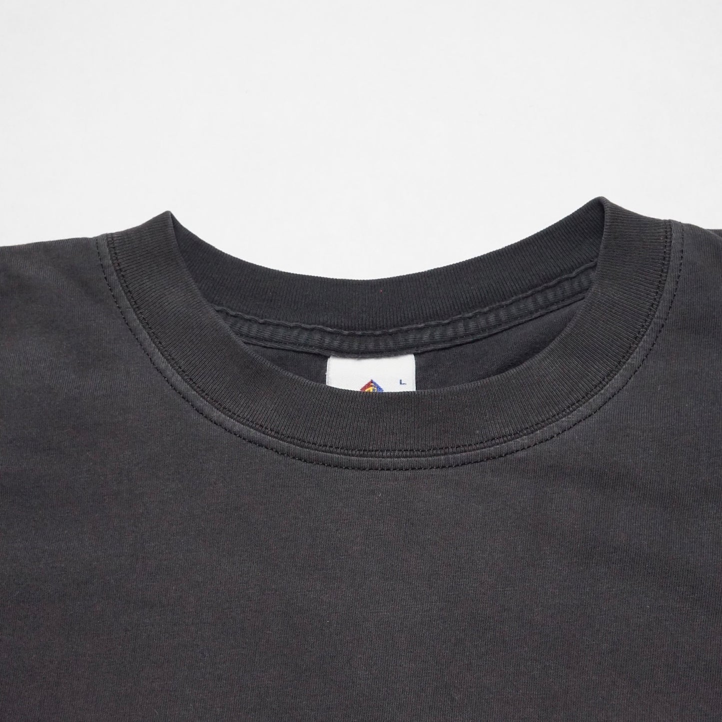 2000s Black Blank "Faded" Size: L/XL