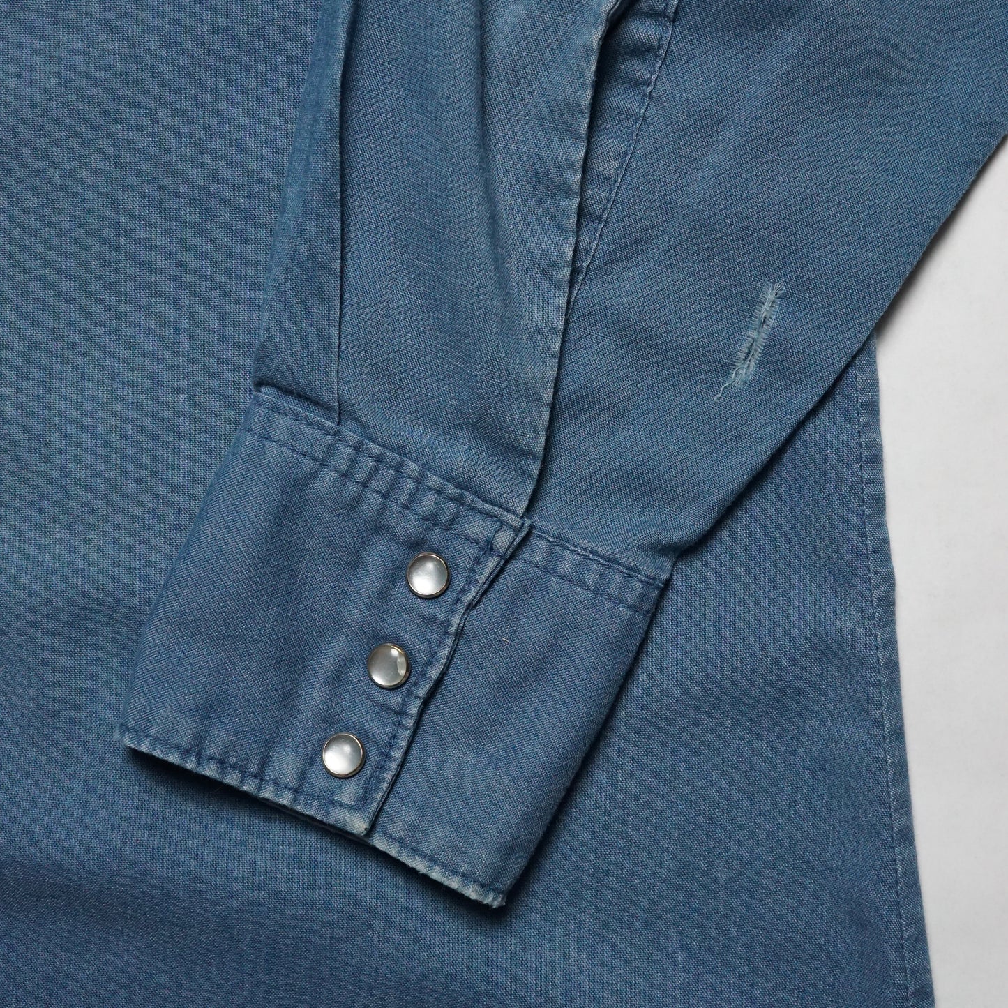 1970s Lee Pearl Snap "Blue" Size: L