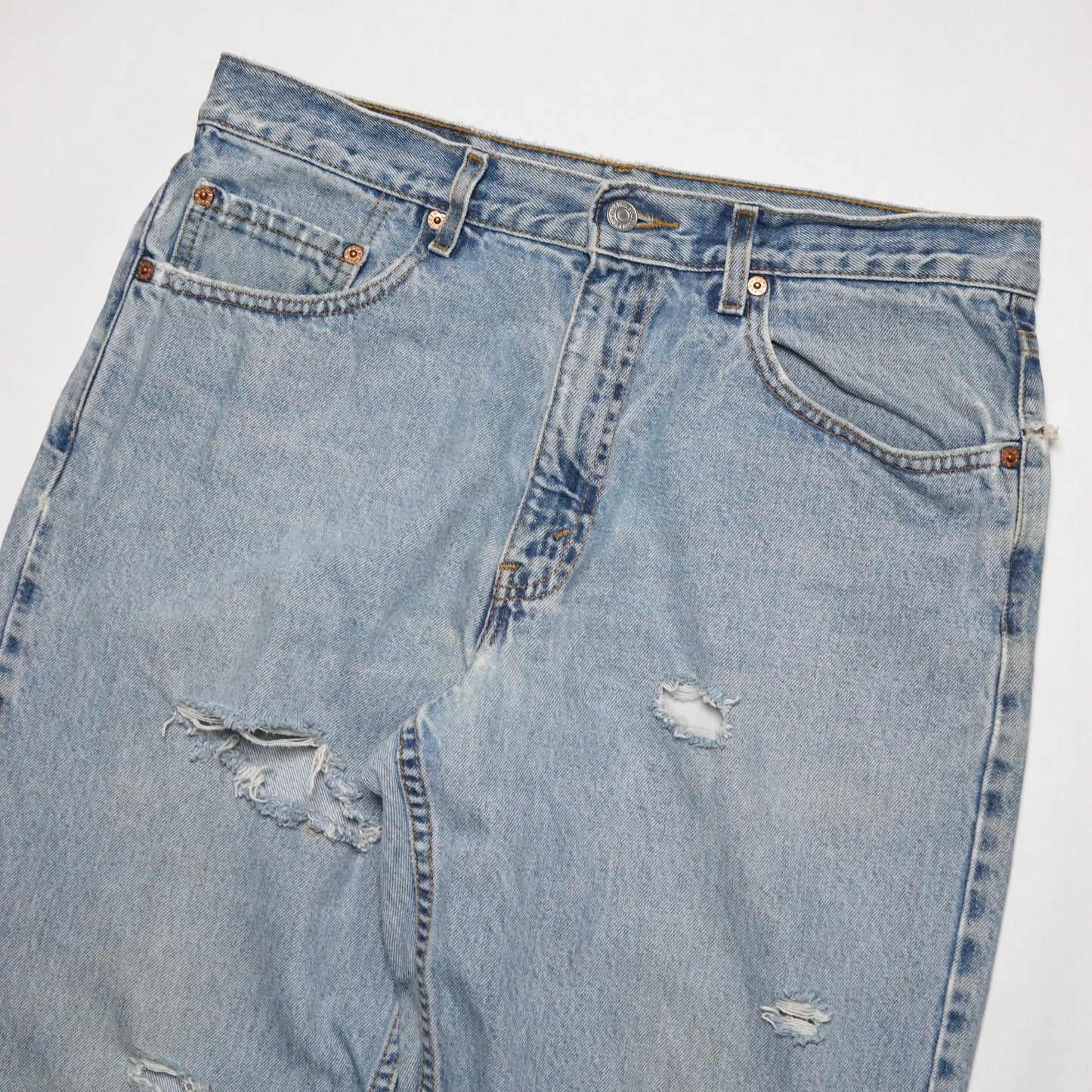 1990s Levi 550 "Distressed" Size: 33W/33L